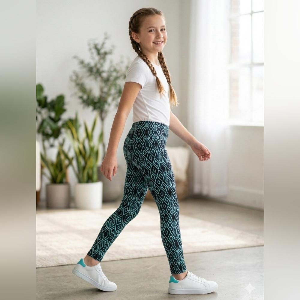 NWT Pink Republic Girls XL Teal & Black Diamond Print Leggings